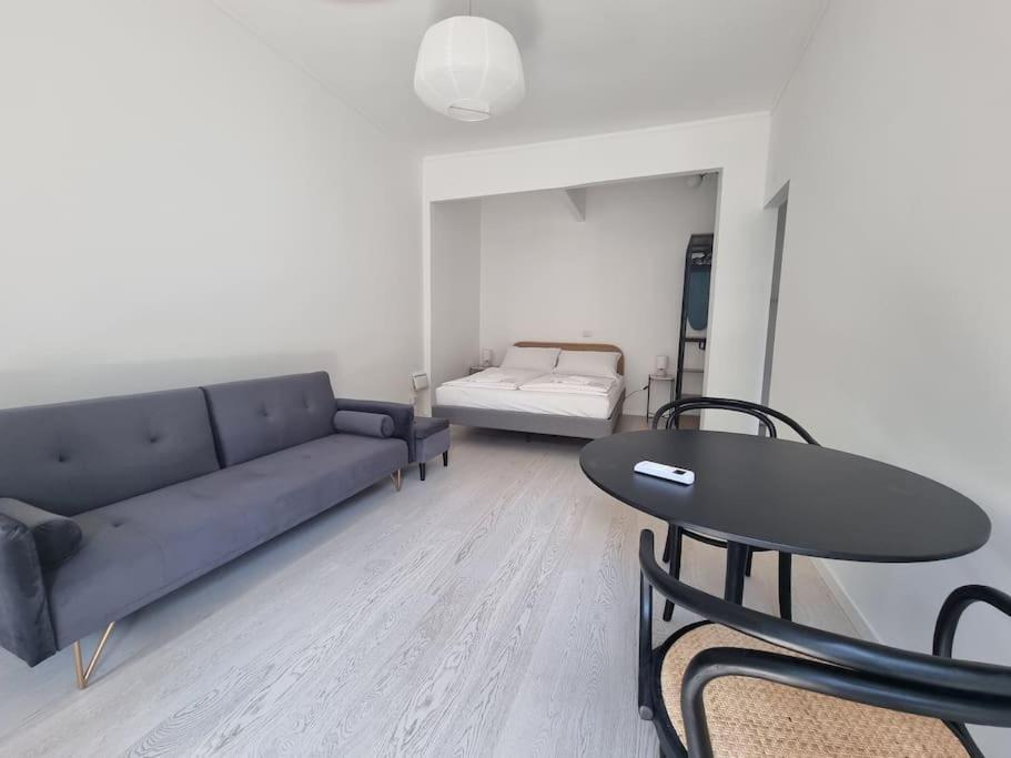 Milan New Apartment In Lively Central Area Ngoại thất bức ảnh